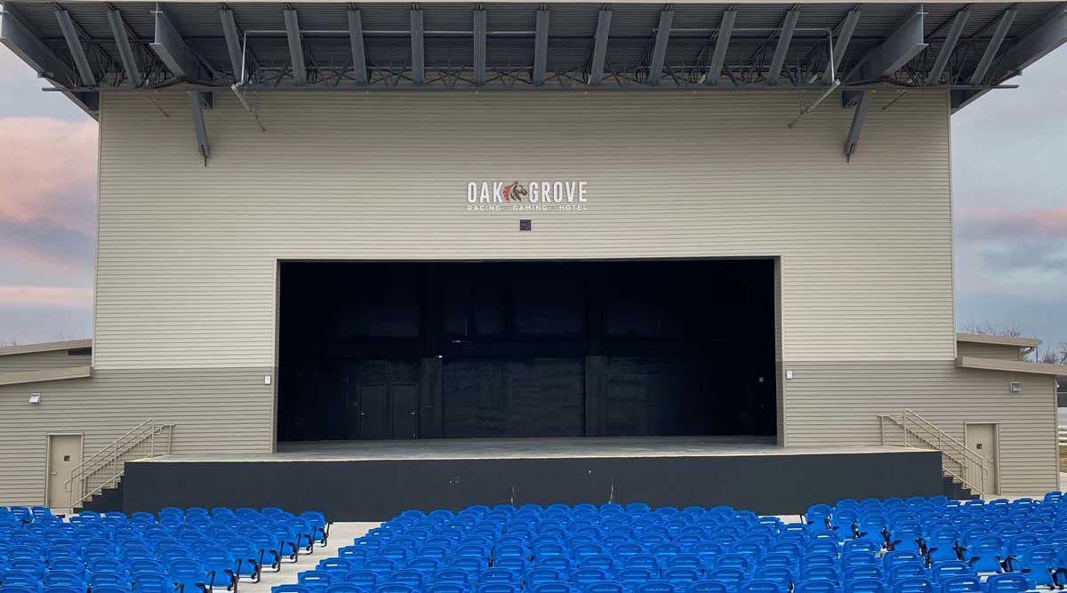 Oak Grove Racing, Gaming and Hotel Amphitheater