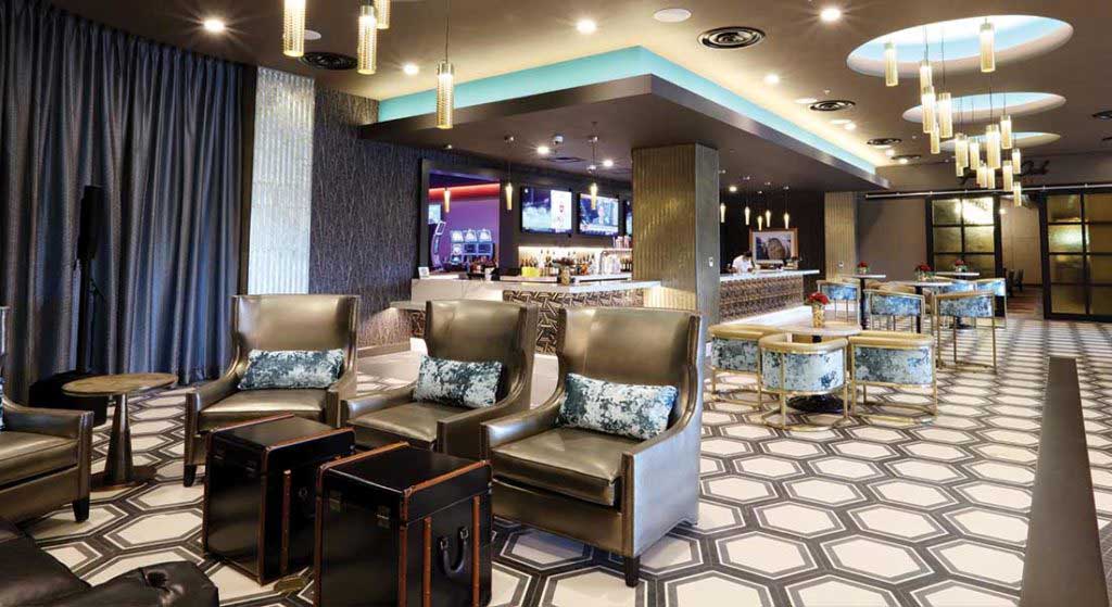Oak Grove Hotel Lobby Bar