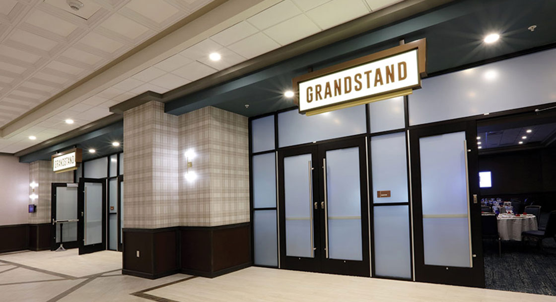 OakGrove_Grandstand_1120x610