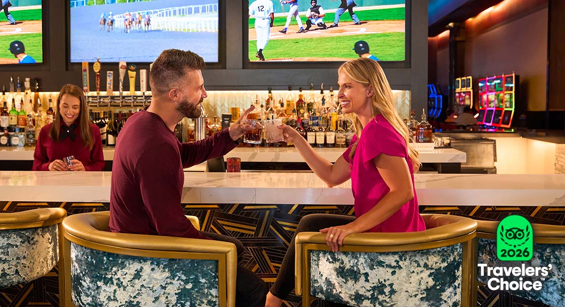 OakGrove_LobbyBar_1120x610-3